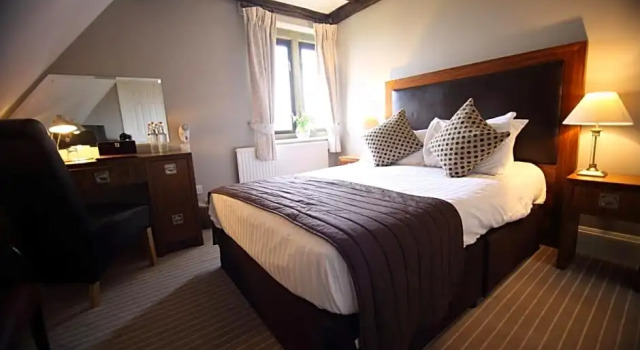 Номер Classic Hatton Court Hotel
