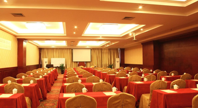 Vienna International Hotel（Guangxi Guilin Yangsuo West Street and Ten-mile Gallery）, Boek Hotel Yangshuo Guangxi