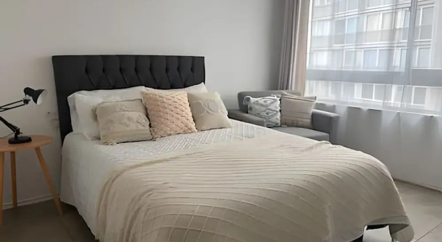Hermoso estudio en Santiago, Забронировать Апартаменты/квартира Отели в центре Сантьяго, в центре, Парковка