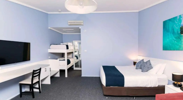Семейный номер Standard Bay Hotel Motel