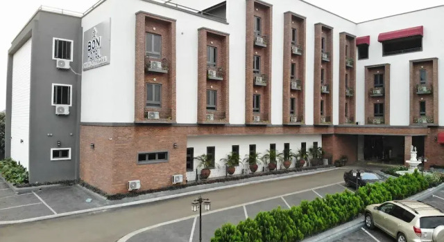 BON Hotel Smith City Awka, Varaa Hotelli Hotellit Awka aamiaisella, Aamiainen