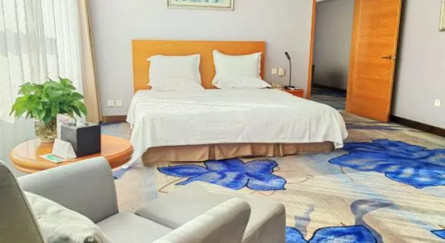 Люкс Deluxe Dalian Bolt Hotel