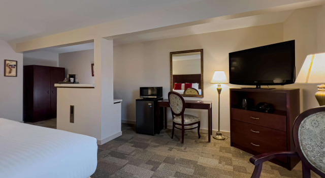 Canadas Best Value Inn - Downtown Hotel, Rezervovat Hotel Hotely v Dawson City s bazénem, Bazén