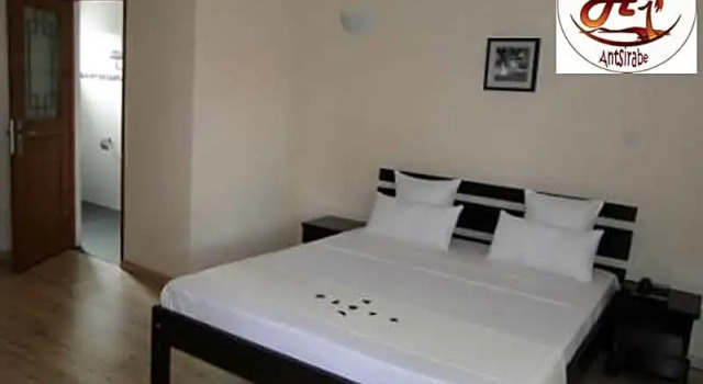 Люкс с красивым видом из окна Hotel H1 Antsirabe