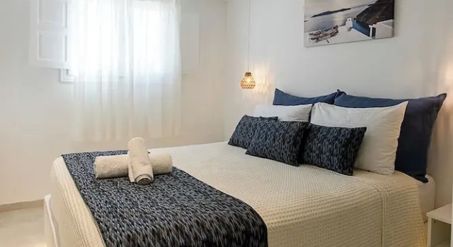 Апартаменты Comfort Santorini Villatzio Suites