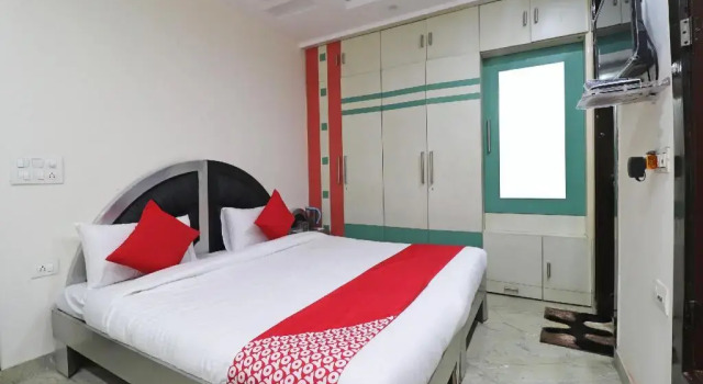 Superb Stay by OYO Rooms, Забронировать Отель Отели Нью-Дели 3 звезды, 3*