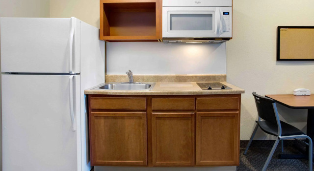 Четырёхместный люкс WoodSpring Suites Washington DC Andrews AFB