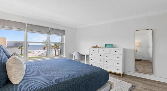 Surfside 219