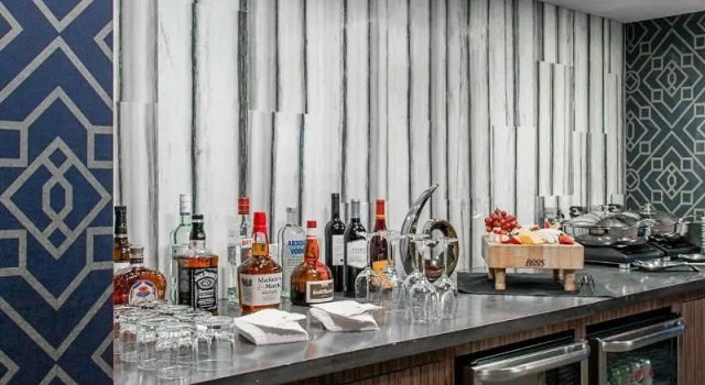 Четырёхместный номер Standard Rochester Airport Marriott