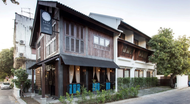 ONCE  Chiang Mai Home, Забронировать Бутик-отель Отели Чиангмай с парковкой, рядом с Wat Srisupan, Парковка