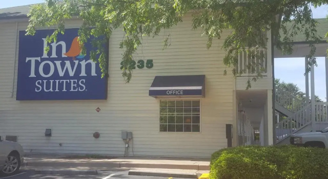 Sun Suites of Stockbridge, Book Mini-hotel Stockbridge Georgia
