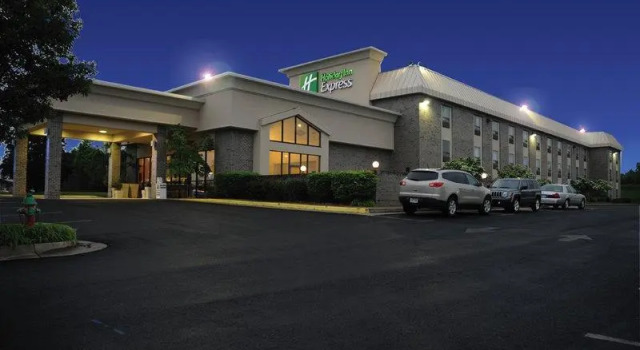 Одноместный люкс c 1 комнатой Holiday Inn Express Stephens City by IHG