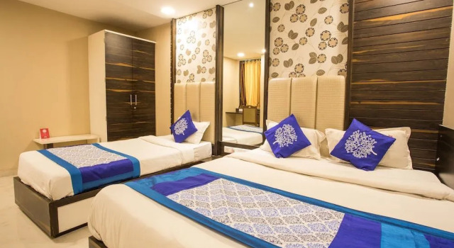 OYO 5253 Hotel Orange Lily