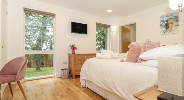 Hazel, Забронировать Отель Бизнес-отели Англии, 4* 5*