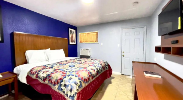 Номер Standard Golden Inn