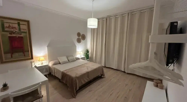 Rooms Rey junto a Plaza España, Забронировать Апартаменты/квартира Апартаменты Мадрида, рядом с Palacio del Senado, Апартаменты/квартира
