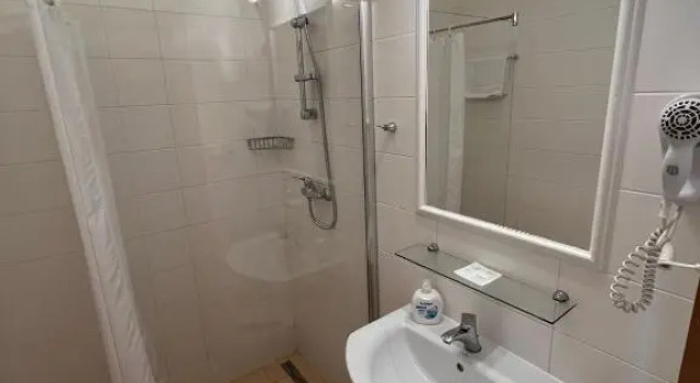 Camera Standard Hotel GEO