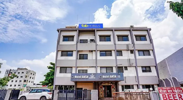 FabHotel Ansh, Забронировать Отель Отели штата Махараштры 3 звезды, 3*
