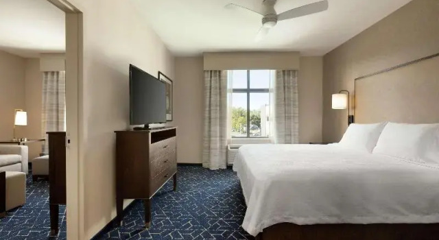 Четырёхместный номер Standard Homewood Suites by Hilton Albany