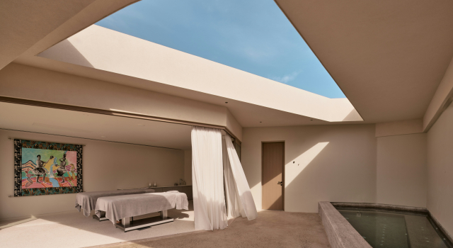 NOŪS Santorini