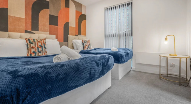 2 Bed Apt Sleeps 7 - Arcade Machine, Wifi, Central, Забронировать Отель Отели Бирмингема 3 звезды, рядом с Океанариум «Национальный центр морской жизни», 3*