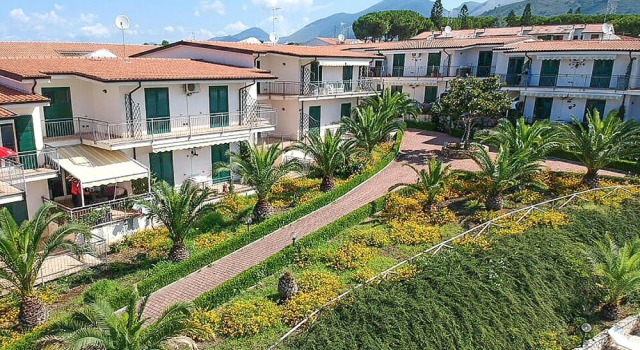 Nice Apartment in Scalea With Outdoor Swimming Pool, Wifi and 2 Bedrooms, Varaa Huoneisto Scalea Calabria