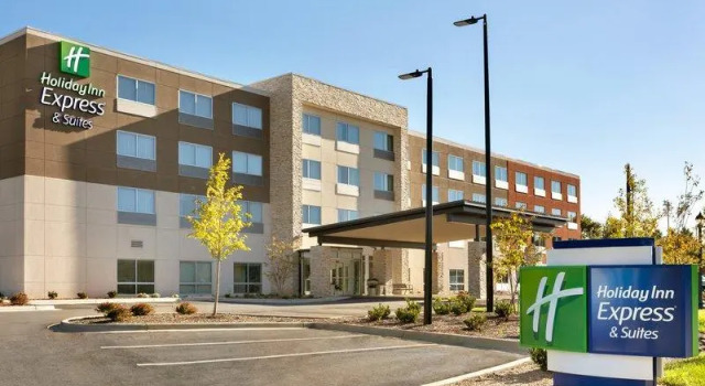 Кровать в общем номере Holiday Inn Express & Suites Salisbury by IHG