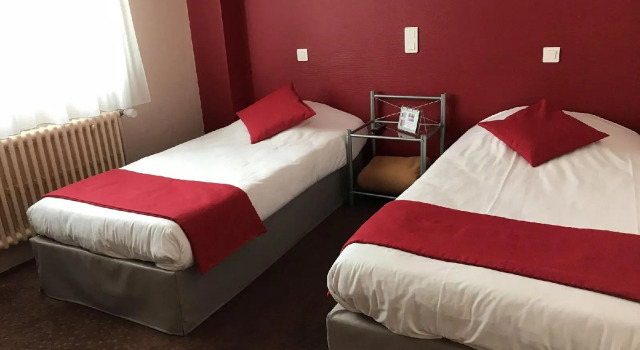 Hôtel Evian Express - Terminus, Забронировать Отель Отели в центре Эвиан-ле-Бен, в центре