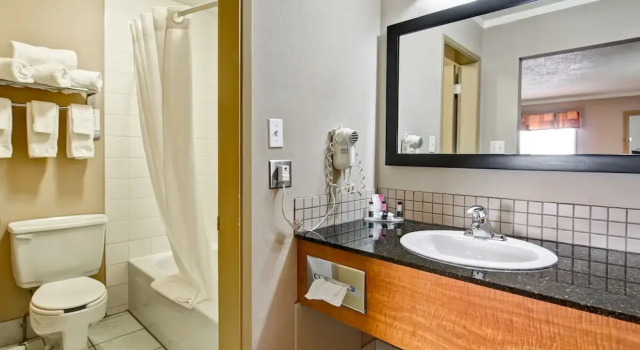Трёхместный номер Standard Canalta Hotel Stettler