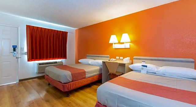 Номер Deluxe Motel 6 Hayward, CA- Silicon Valley Gateway