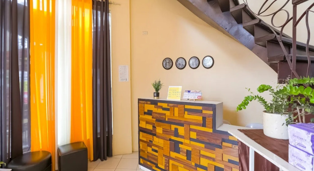 OYO 759 Royal South Garden Suites, Забронировать Отель Тагайтай Лусон