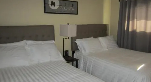 Oreland Motel, Book Motel Flin Flon Manitoba