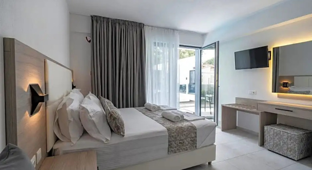 Двухместный номер Deluxe с видом на море Avaton Luxury Resort and Spa Access the Enigma