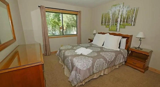 596 Danube Drive 3 Bedroom Home by RedAwning