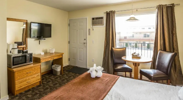 Номер Deluxe Oasis Inn