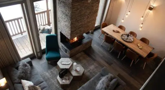 Yellowstone Lodge