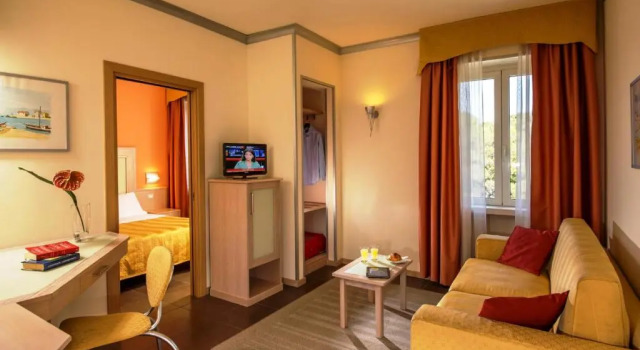 Номер Семейный Hotel Mediterraneo