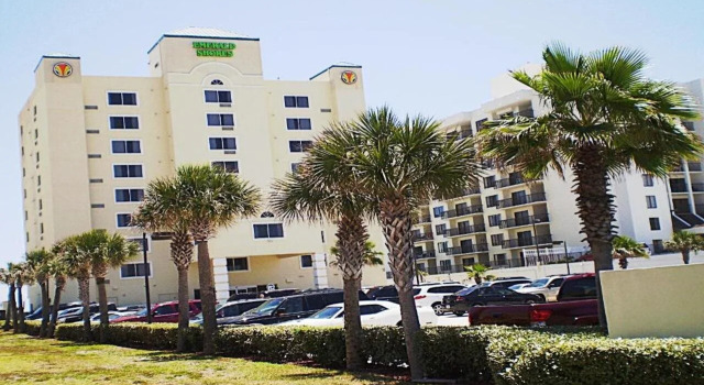 Emerald Shores Resort