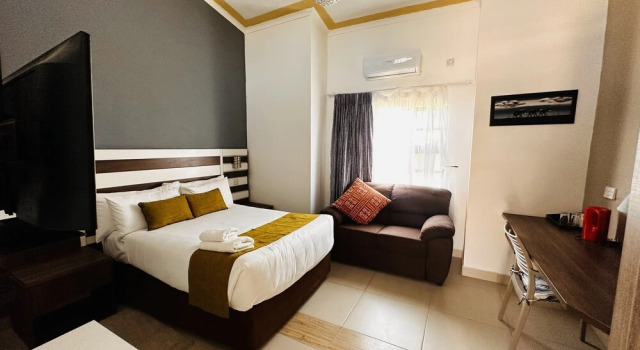 Epanga Apartments, Prenota Appartamento Hotel a Ngamiland East con parcheggio, Parcheggio