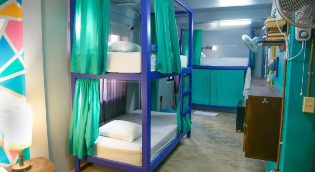 Кровать в общем номере Drift Inn San Pedro