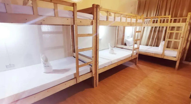 Coron town travellers inn, Rezerwuj Bed and Breakfast Coron Town Proper Coron