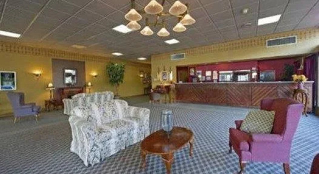 Amsterdam Inn, Varaa Hotelli Amsterdam New York State