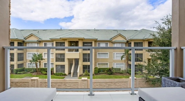 Коттедж Amazing 3 Bedroom Magic Village Townhome 7607re