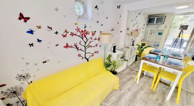 TriesteVillas Fancy Cosy House with Garden, Забронировать Апартаменты/квартира Триест Венеция-Джулия, рядом с Музей  Револтелла