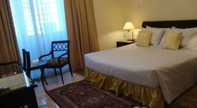 Al Muraqabat Plaza Hotel Apartments