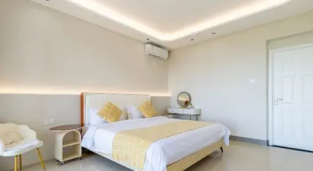 Люкс с 2 комнатами с балконом и с красивым видом из окна Sea Breeze・Seaview Homestay (Yemeng Promenade, Sanya Bay Branch)