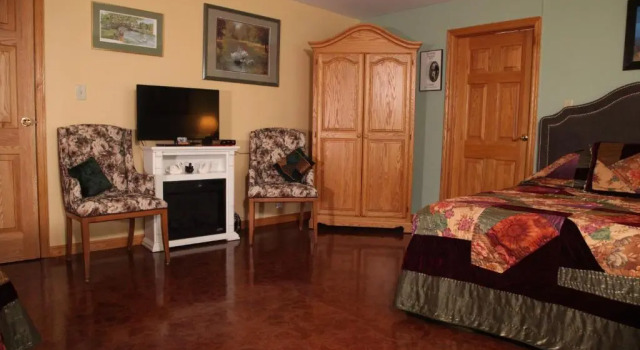Hal and Barb's Festival Guest House, Varaa Bed and Breakfast Stratford 