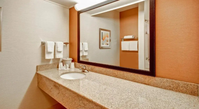 Номер Standard Fairfield Inn & Suites by Marriott Saratoga Malta