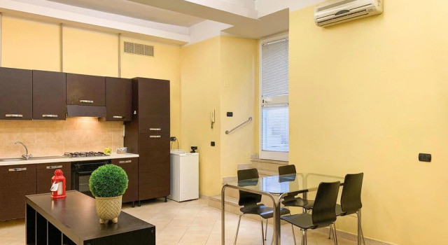 Stunning Apartment in Roma With Wifi and 2 Bedrooms, Забронировать Апартаменты/квартира Апартаменты Рима, рядом с Ослиные ворота, Апартаменты/квартира