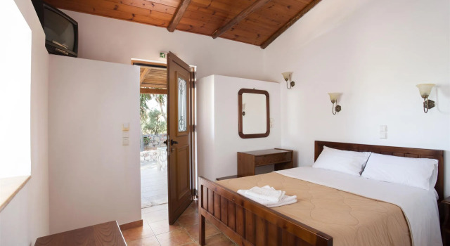 Georgias Houses, Prenota Affittacamere Hotel a Capo Malea con colazione, Colazione